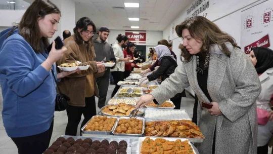 Fırat Üniversitesinden sınav heyecanına 'lezzetli' destek