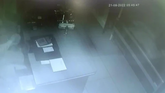 Girdiği Dükkanda Umduğunu Bulamayan Hırsız, Kasadaki Bozuklukları Çaldı