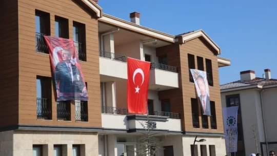 İçişleri Bakanı Süleyman Soylu, 8 bininci deprem konut teslim töreni için Elazığ'da