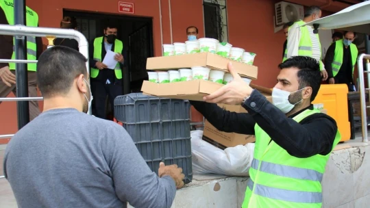 İftar çadırı kurulmadı ama kazanlar ihtiyaç sahipleri için kaynadı