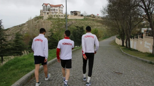 İkisi fırıncı, biri kasap, ama üçü de şampiyon