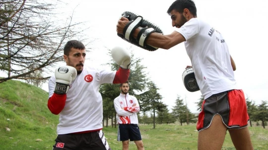 İkisi fırıncı, biri kasap, ama üçü de şampiyon