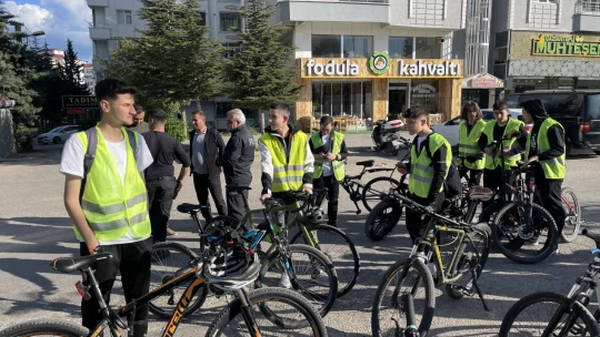 Elazığ'da Bisikletliler Derneği Tarafından Kalp Haftası Bisiklet Turu Düzenlendi