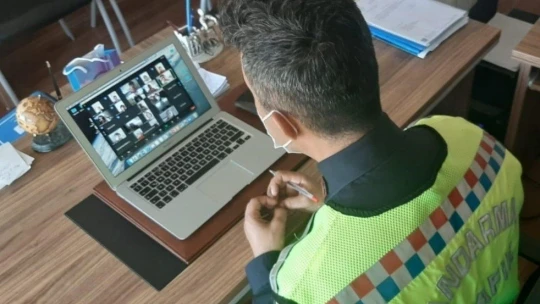 Jandarmadan öğrencilere EBA üzerinden eğitim