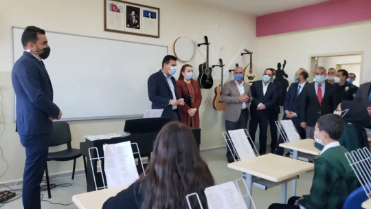 Karakoçan'da müzik sınıfı açıldı