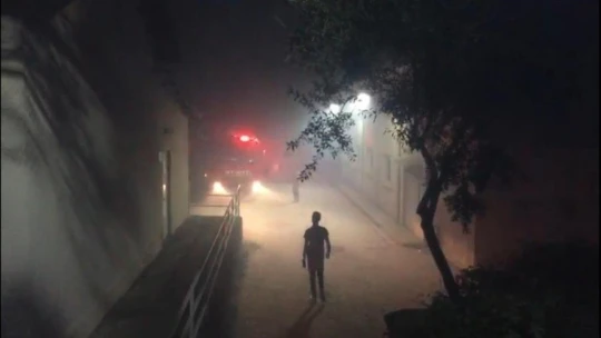 Keban'da korkutan yangın okula sıçramadan söndürüldü