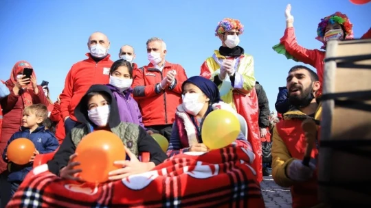 Konteyner kentteki depremzede çocuklara özel etkinlik