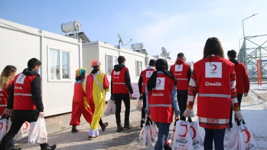 Konteyner kentteki depremzede çocuklara özel etkinlik