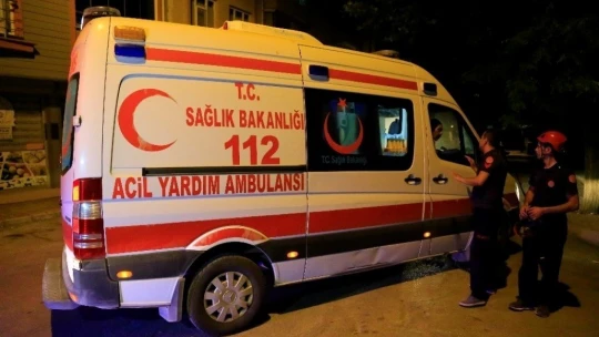 Korkuluk eline ok gibi saplandı