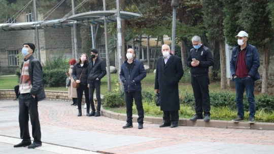 Korona unutuldu, intihara teşebbüsü vatandaşlar film gibi izledi