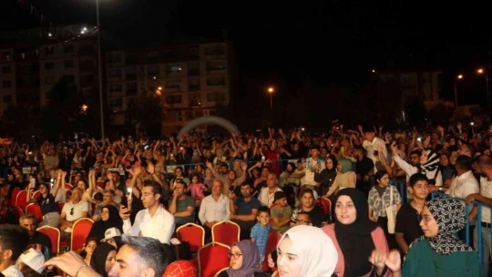 Kovancılar 5. Kültür Şenliği renkli görüntüler oluşturdu