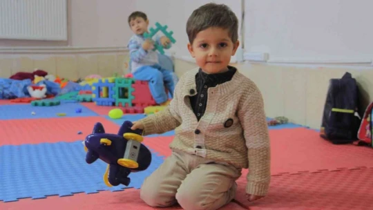Mahalledeki Sosyal Tesis Kadınlara İş Kapısı Oluyor
