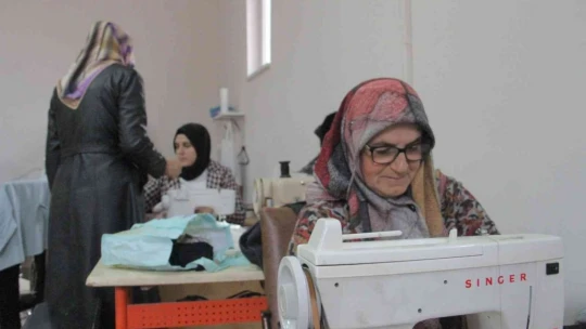 Mahalledeki Sosyal Tesis Kadınlara İş Kapısı Oluyor