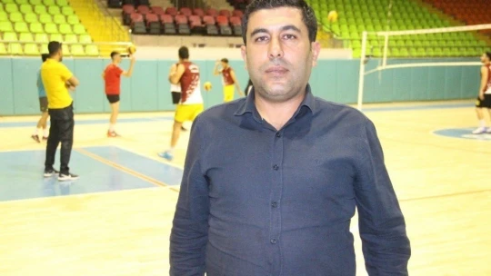 Mahalleli gençlerden kurulan takım, profesyonel lige yükseldi