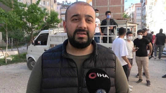 Mahallenin gönüllüleri, imece usulü 700 aileye destek ulaştırdı