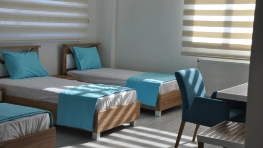 Arıcak'a Modern Misafirhane