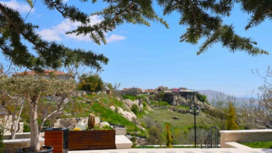 Medeniyetler beşiği 4 bin yıllık Harput'ta ilkbahar güzelliği