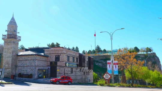 Medeniyetler beşiği 4 bin yıllık Harput'ta ilkbahar güzelliği