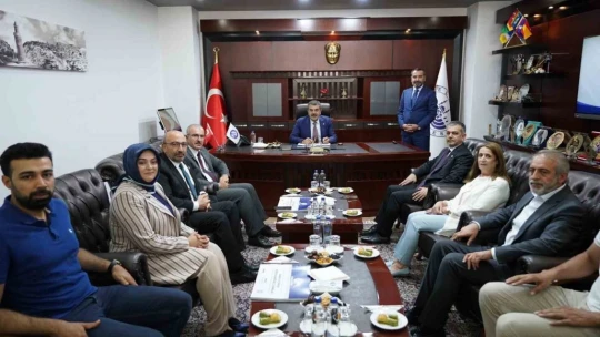 Milli Eğitim Bakanı Tekin incelemelerini sürdürüyor