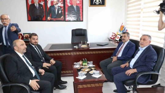 Milli Eğitim Bakanı Tekin incelemelerini sürdürüyor