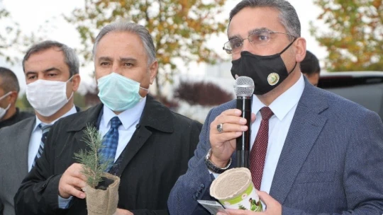 Öğrenciler, 760 bin tohumu toprakla buluşturacak