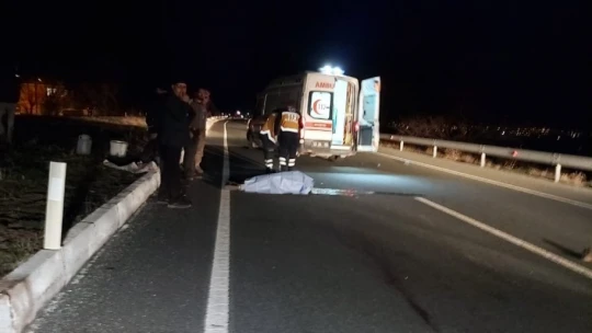 Otomobil ile motosiklet çarpıştı: 1 ölü, 1 yaralı