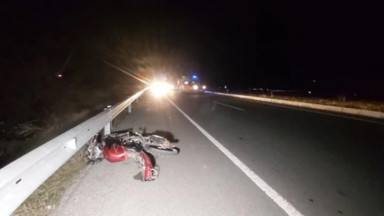 Otomobil ile motosiklet çarpıştı: 1 ölü, 1 yaralı