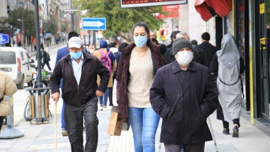 Pandemi ile mücadelede yeni tedbir sokakta 'HES' kodu uygulaması başladı