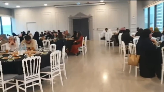 Hayırseverlik Örneği Elazığ'da İş Adamı, 250 Yetim Aile ve Çocuğuna İftar Yemeği Verdi