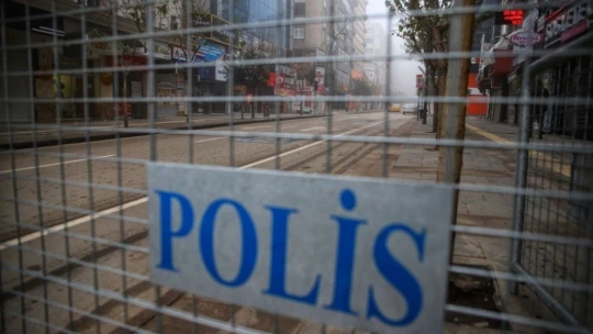 Sessizliğe bürünen Elazığ, sisle kayboldu