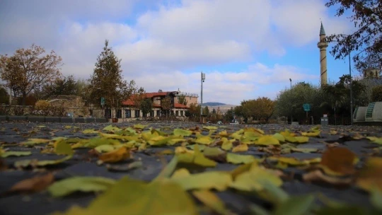 Sessizliğe bürünen medeniyetler beşiği Harput'ta sonbahar güzelliği
