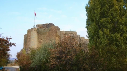 Sessizliğe bürünen medeniyetler beşiği Harput'ta sonbahar güzelliği
