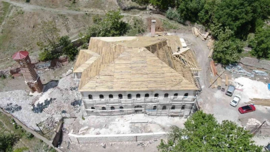 Tarihi Maden Hükümet Konağının restorasyon çalışmaları devam ediyor