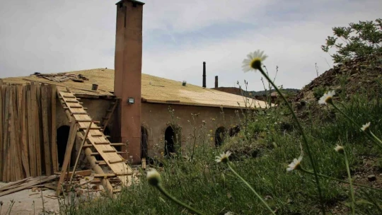 Tarihi Maden Hükümet Konağının restorasyon çalışmaları devam ediyor