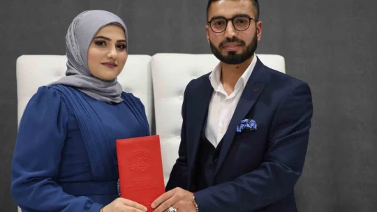 Tarihten habersiz nikah kıydılar, günü öğrencince şoke oldular
