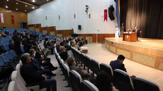 TÜBİTAK Başkanı Mandal, akademisyen ve öğrenciler ile bir araya geldi