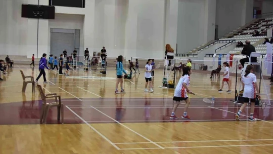 Türkiye Badminton Şampiyonası başladı