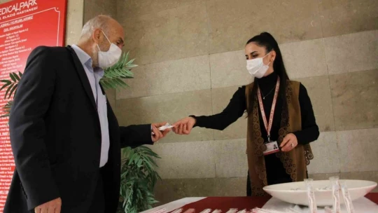 Uzmanlar ebeveynleri uyardı: ''Süt dişleri, daimi dişler için rehber görevi görür''