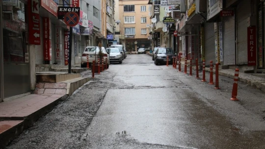 Vakaların yüzde 80'e yakın düştüğü Elazığ'da kısıtlama sessizliği