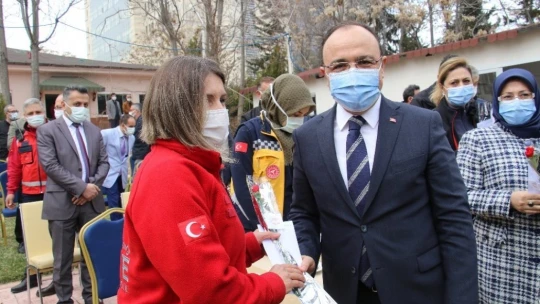 Vali Erkaya Yırık, 'Sizlerin vefakarlığı olmasaydı tablomuz daha ağır olabilirdi'