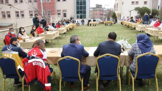 Vali Erkaya Yırık, 'Sizlerin vefakarlığı olmasaydı tablomuz daha ağır olabilirdi'