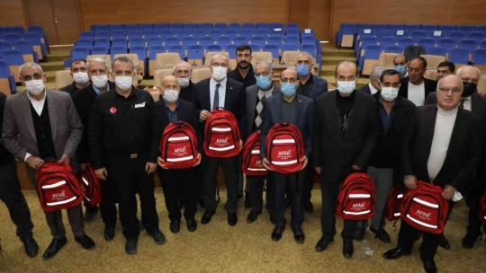 Vali Toraman, muhtarlarla bir araya geldi