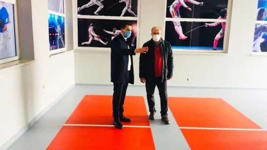 Vali Toraman, spor tesislerini inceledi