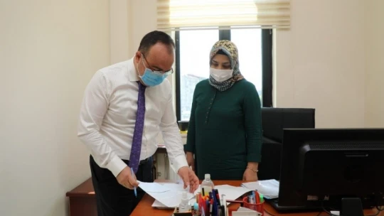 Vali Yırık denetimde, vatandaşın işinin hızlı ilerlemesi için talimat verdi