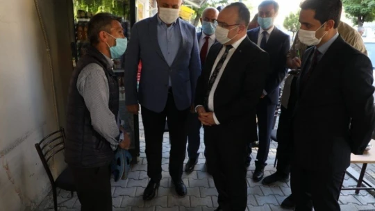 Vali Yırık, şehit Sekin'in kabrini ziyaret etti