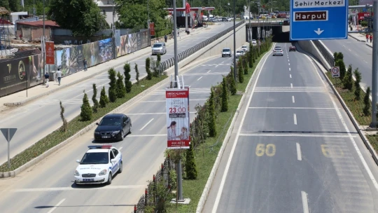 Belediye Ekipleri Tüm Şehirde Afetin İzlerini Siliyor