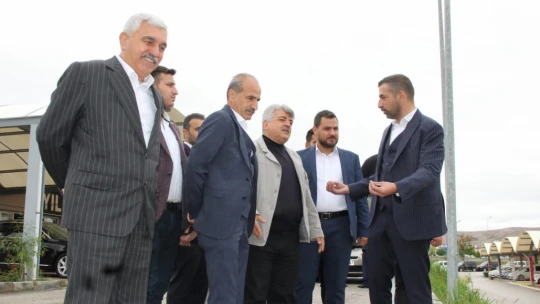 Başkan, Işıkver Yağışlar Sonrası Etkilenen Galericiler Sitesinde İncelemede Bulundu
