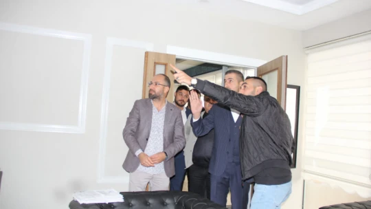Başkan, Işıkver Yağışlar Sonrası Etkilenen Galericiler Sitesinde İncelemede Bulundu