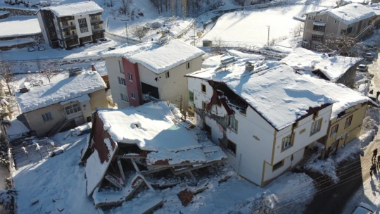 İHH Elazığ İnsani Yardım Derneği Deprem Bölgesinde