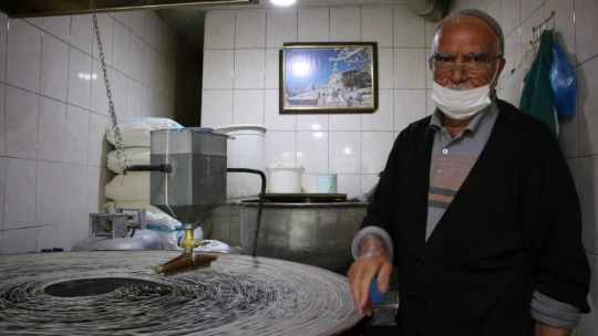 Yarım asırdır kadayıf yapıyor